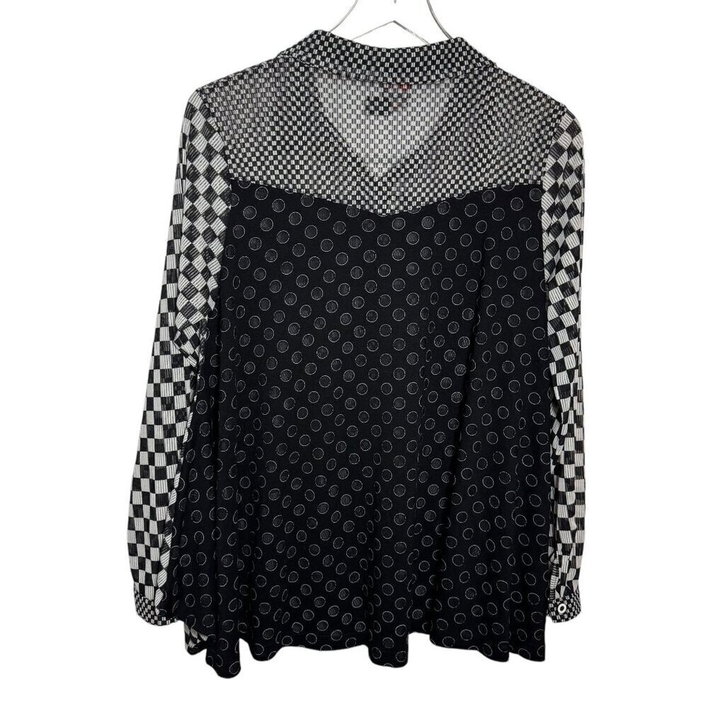 boxy tunic Top button front artsy